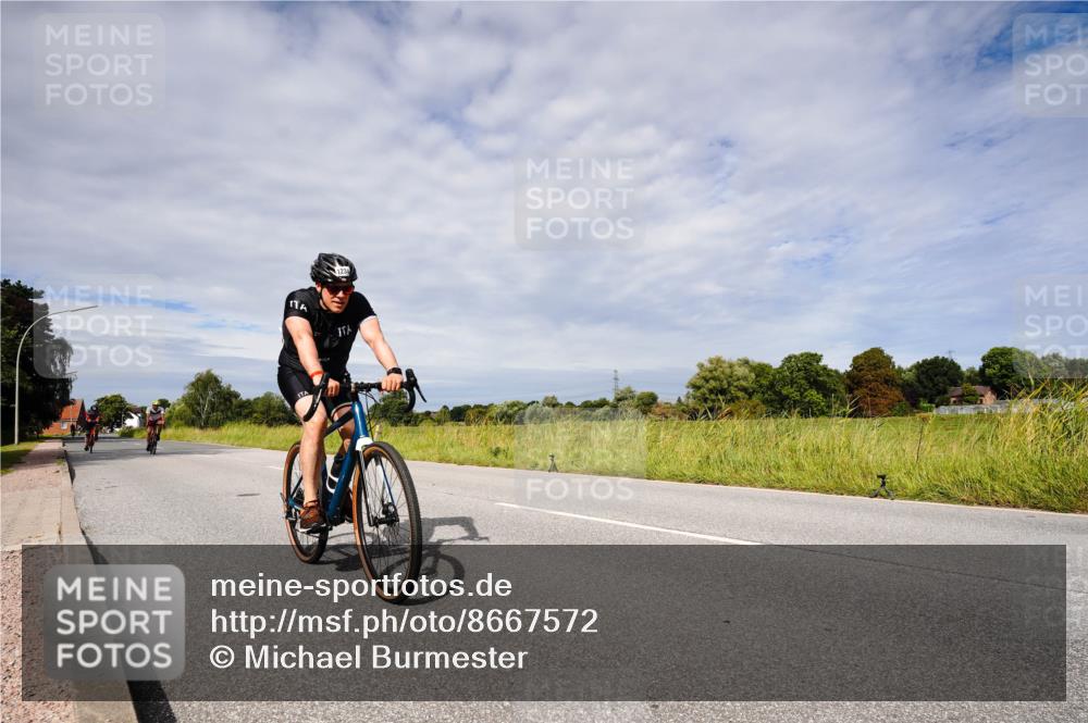 31.08.2025 - Elbe Triathlon Hamburg Michael Burmester http://msf.ph/oto/8667572 31.08.2025 10:51:51 Radfahren 1234, 1242, 1271 meine-sportfotos.de
