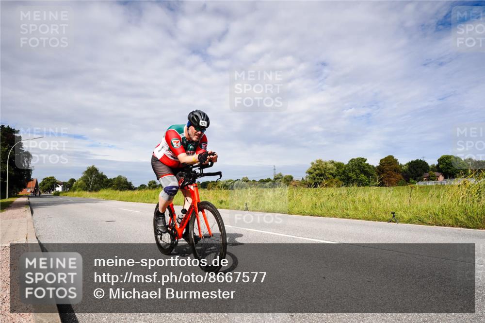 31.08.2025 - Elbe Triathlon Hamburg Michael Burmester http://msf.ph/oto/8667577 31.08.2025 10:51:54 Radfahren 1234, 1242, 1271, 1479, 1483 meine-sportfotos.de