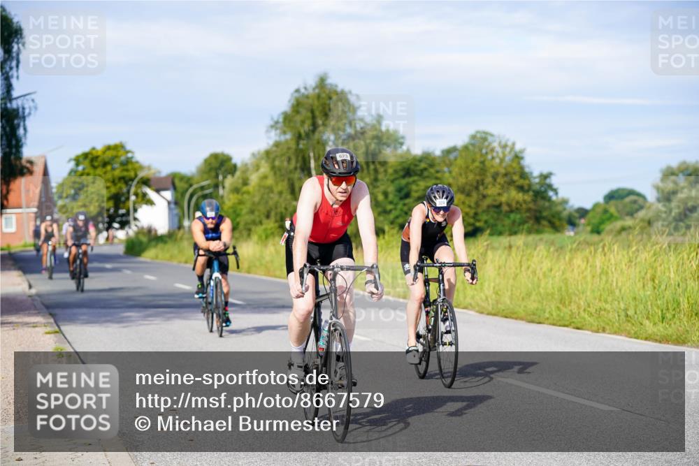 31.08.2025 - Elbe Triathlon Hamburg Michael Burmester http://msf.ph/oto/8667579 31.08.2025 09:43:03 Radfahren 321, 324, 414, 605, 623, 624, 732, 795, 833, 837 meine-sportfotos.de