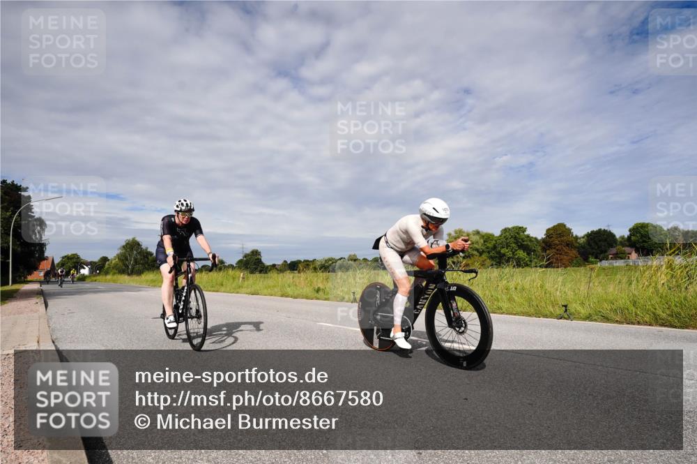 31.08.2025 - Elbe Triathlon Hamburg Michael Burmester http://msf.ph/oto/8667580 31.08.2025 10:52:02 Radfahren 1135, 1186, 1376, 1479, 1483, 1492 meine-sportfotos.de
