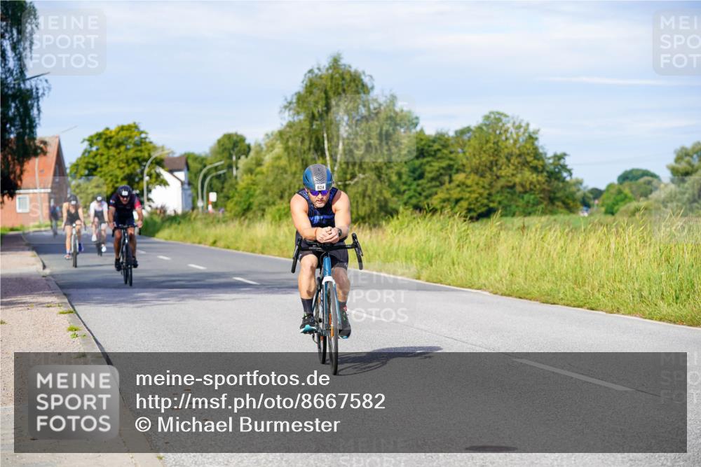 31.08.2025 - Elbe Triathlon Hamburg Michael Burmester http://msf.ph/oto/8667582 31.08.2025 09:43:04 Radfahren 321, 324, 605, 623, 624, 732, 795, 833, 837 meine-sportfotos.de