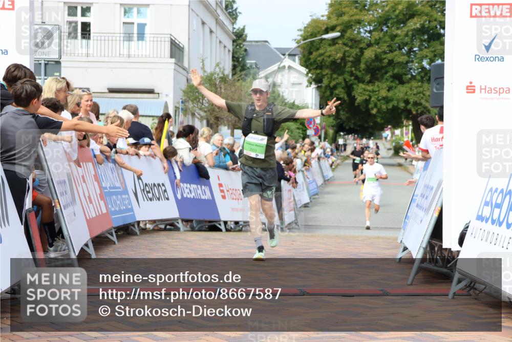 31.08.2025 - 21. Blankeneser Heldenlauf Strokosch-Dieckow http://msf.ph/oto/8667587 31.08.2025 10:57:22 Ziel 3503 meine-sportfotos.de