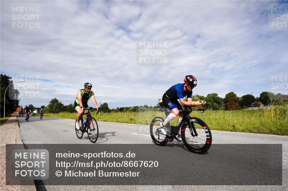 31.08.2025 - Elbe Triathlon Hamburg Michael Burmester http://msf.ph/oto/8667620 31.08.2025 10:52:58 Radfahren 758, 841, 1192, 1207, 1258, 1295, 1309, 1389 meine-sportfotos.de