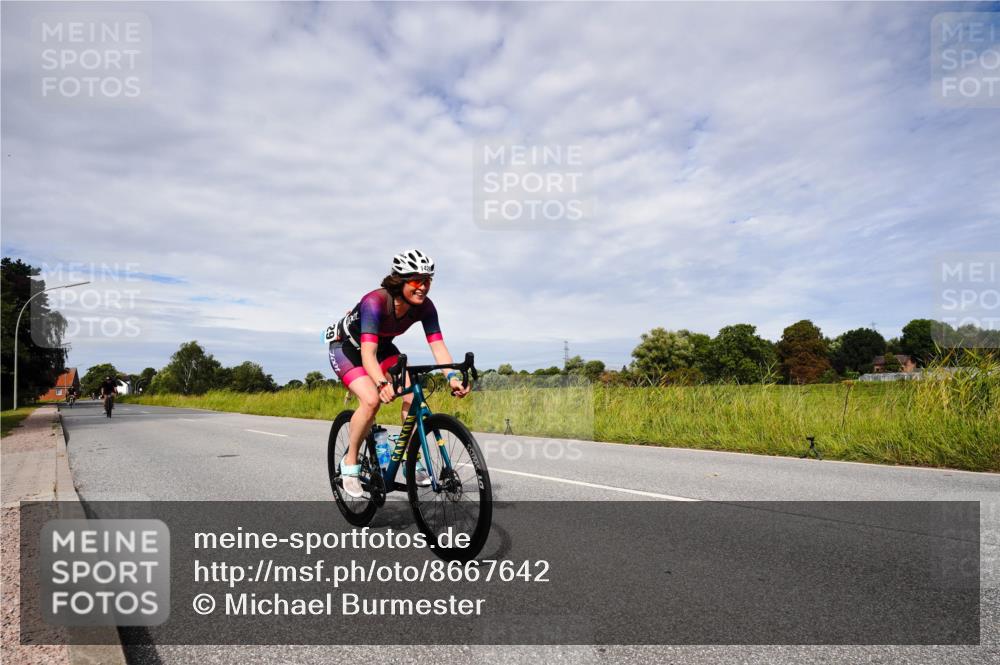 31.08.2025 - Elbe Triathlon Hamburg Michael Burmester http://msf.ph/oto/8667642 31.08.2025 10:53:34 Radfahren 1040, 1194, 1386, 1429 meine-sportfotos.de
