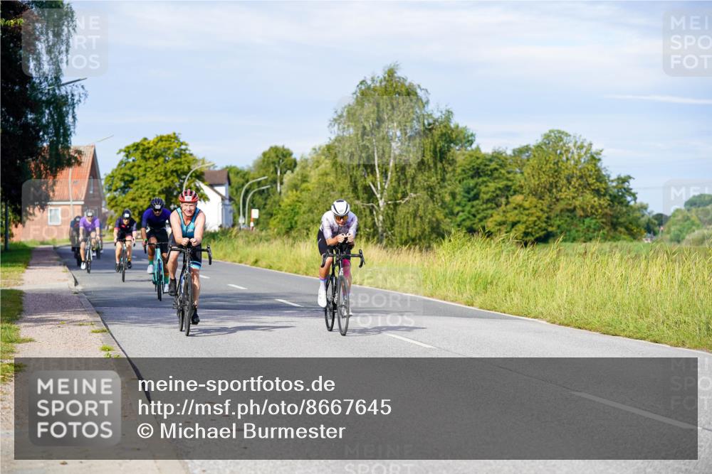 31.08.2025 - Elbe Triathlon Hamburg Michael Burmester http://msf.ph/oto/8667645 31.08.2025 09:43:29 Radfahren 383, 461, 519, 567, 680, 835, 888 meine-sportfotos.de