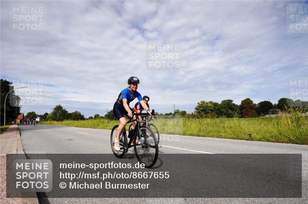 31.08.2025 - Elbe Triathlon Hamburg Michael Burmester http://msf.ph/oto/8667655 31.08.2025 10:53:58 Radfahren 1278, 1335, 1365, 1367, 1411, 1428 meine-sportfotos.de