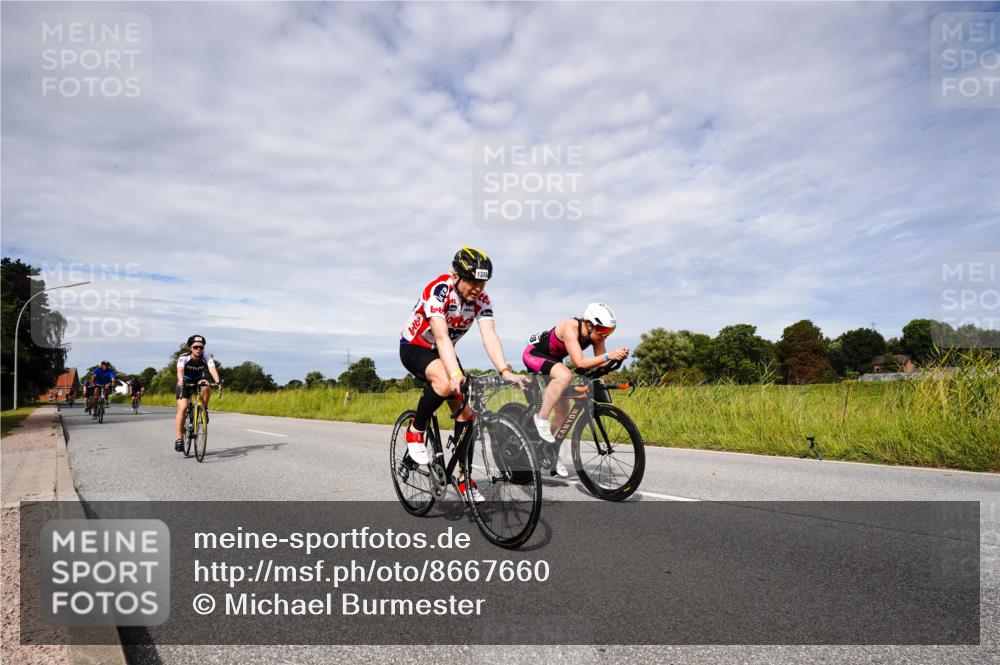 31.08.2025 - Elbe Triathlon Hamburg Michael Burmester http://msf.ph/oto/8667660 31.08.2025 10:54:03 Radfahren 1114, 1278, 1291, 1335, 1341, 1367, 1428, 1454 meine-sportfotos.de