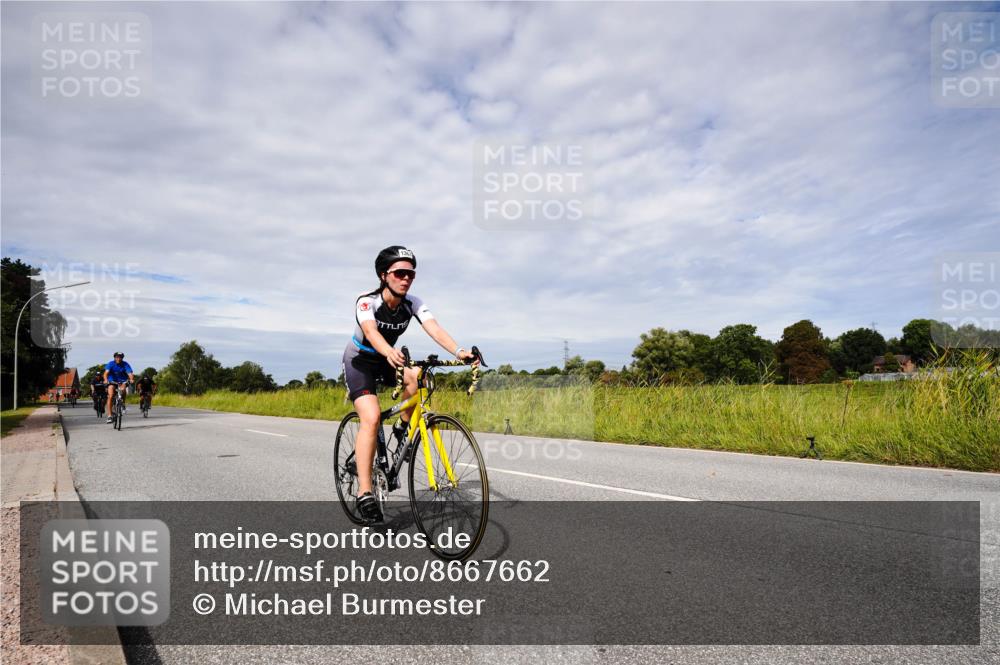 31.08.2025 - Elbe Triathlon Hamburg Michael Burmester http://msf.ph/oto/8667662 31.08.2025 10:54:04 Radfahren 1114, 1278, 1291, 1335, 1341, 1367, 1428, 1454 meine-sportfotos.de