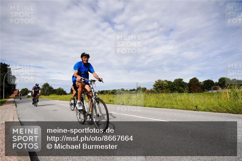 31.08.2025 - Elbe Triathlon Hamburg Michael Burmester http://msf.ph/oto/8667664 31.08.2025 10:54:06 Radfahren 1114, 1291, 1335, 1341, 1367, 1428, 1454 meine-sportfotos.de
