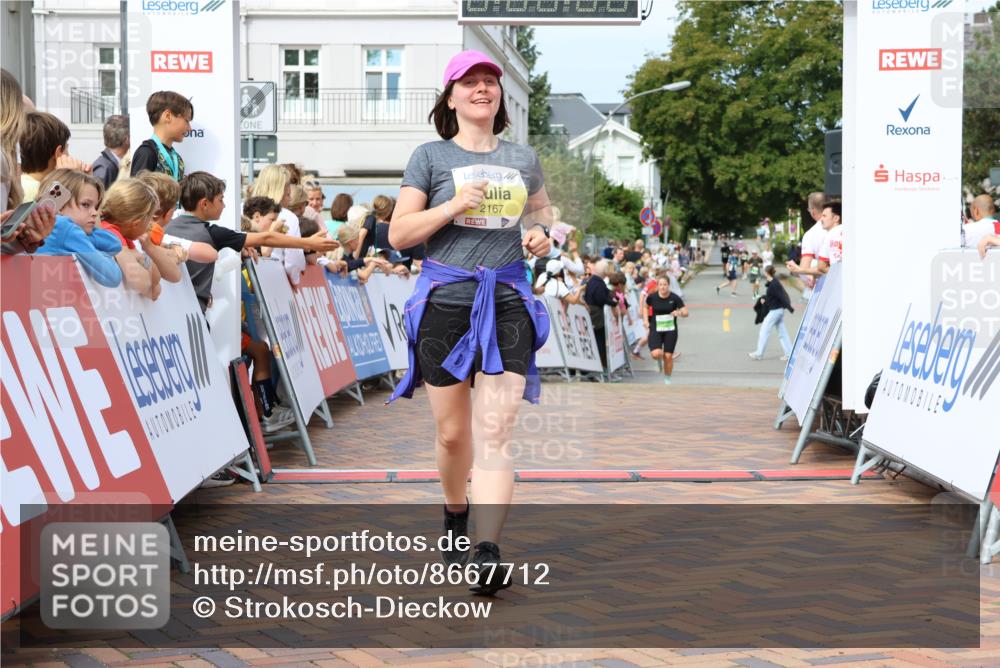 31.08.2025 - 21. Blankeneser Heldenlauf Strokosch-Dieckow http://msf.ph/oto/8667712 31.08.2025 10:57:08 Ziel 2167, 3502, 3419, 3194, 3117, 3157 meine-sportfotos.de