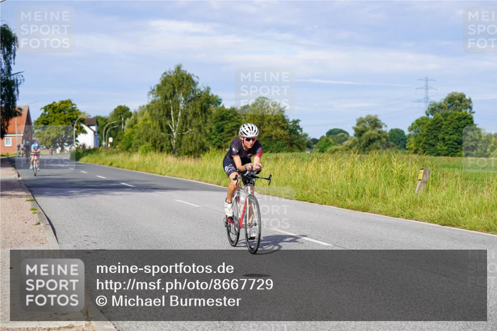 31.08.2025 - Elbe Triathlon Hamburg Michael Burmester http://msf.ph/oto/8667729 31.08.2025 09:43:42 Radfahren 337, 602, 800, 845, 866, 908, 913 meine-sportfotos.de