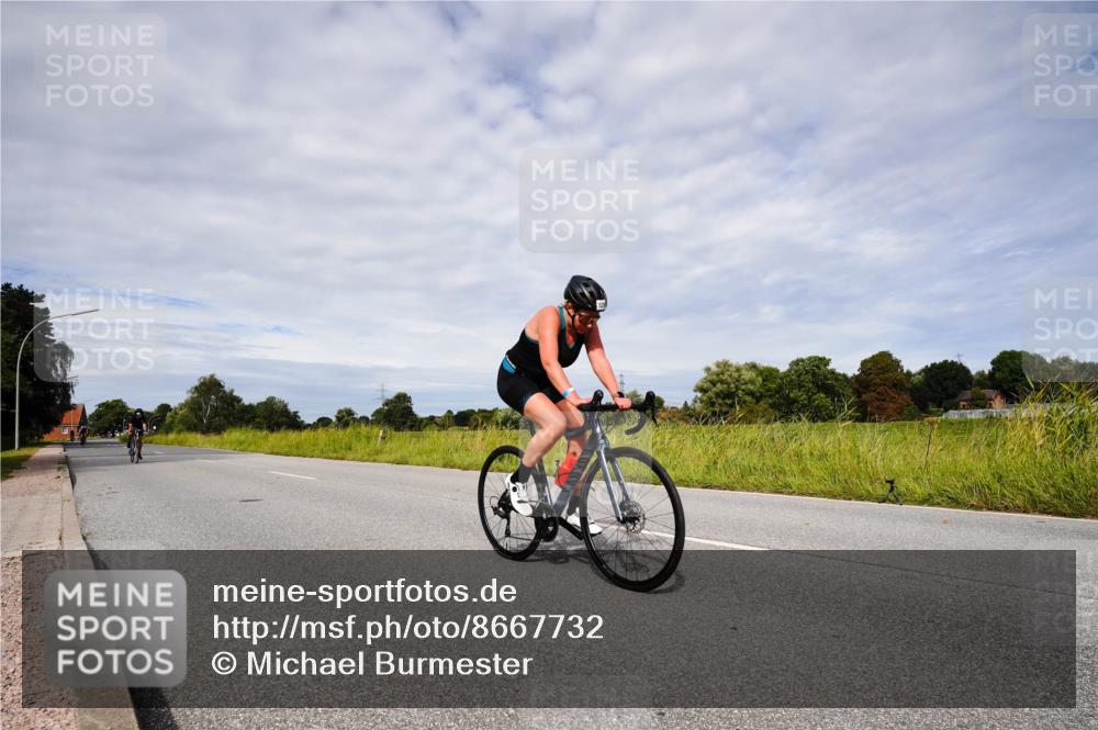 31.08.2025 - Elbe Triathlon Hamburg Michael Burmester http://msf.ph/oto/8667732 31.08.2025 10:55:24 Radfahren 1272, 1396, 1408, 1431, 1481 meine-sportfotos.de