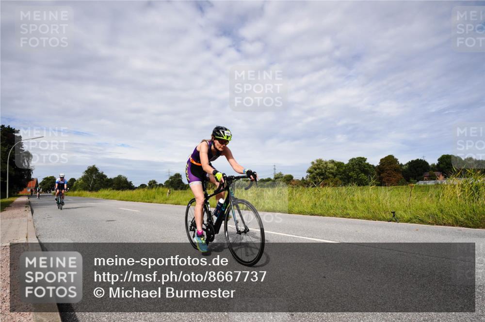 31.08.2025 - Elbe Triathlon Hamburg Michael Burmester http://msf.ph/oto/8667737 31.08.2025 10:55:30 Radfahren 1375, 1408, 1481 meine-sportfotos.de