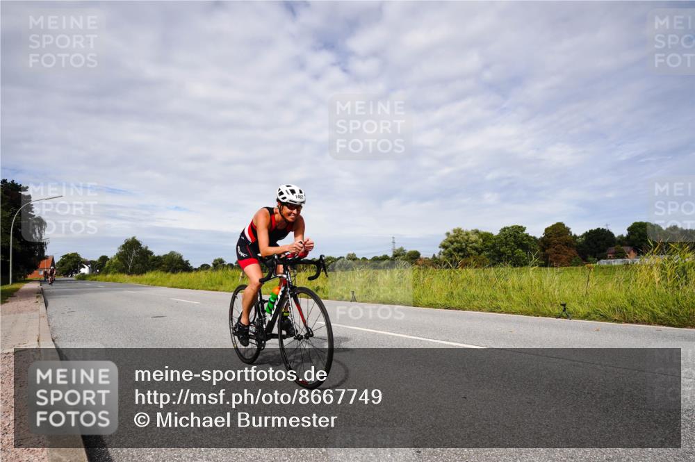 31.08.2025 - Elbe Triathlon Hamburg Michael Burmester http://msf.ph/oto/8667749 31.08.2025 10:55:46 Radfahren 1298, 1400, 1404, 1462 meine-sportfotos.de