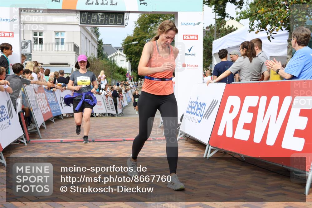 31.08.2025 - 21. Blankeneser Heldenlauf Strokosch-Dieckow http://msf.ph/oto/8667760 31.08.2025 10:57:07 Ziel 2167, 3502, 3419, 3117, 3157 meine-sportfotos.de