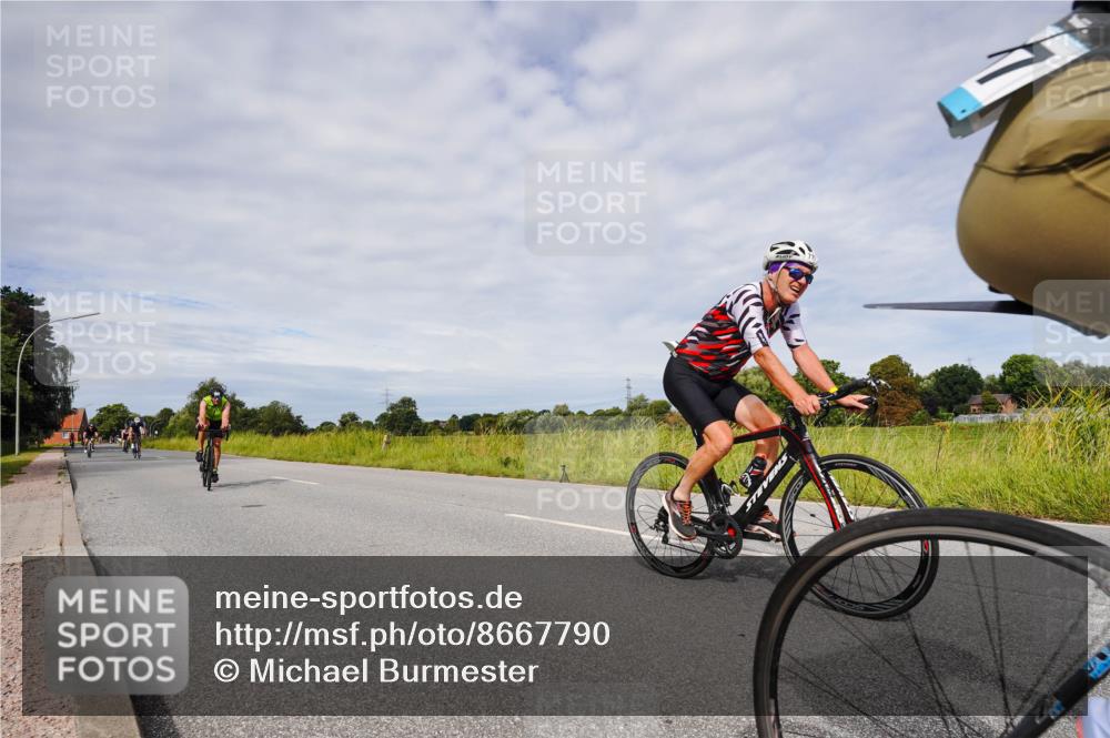 31.08.2025 - Elbe Triathlon Hamburg Michael Burmester http://msf.ph/oto/8667790 31.08.2025 10:56:43 Radfahren 772, 1166, 1250, 1301, 1407, 1430, 1474 meine-sportfotos.de