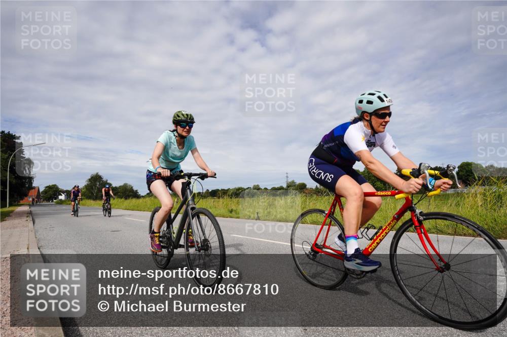 31.08.2025 - Elbe Triathlon Hamburg Michael Burmester http://msf.ph/oto/8667810 31.08.2025 10:57:03 Radfahren 1305, 1361, 1392, 1414, 1450, 1458, 1504 meine-sportfotos.de
