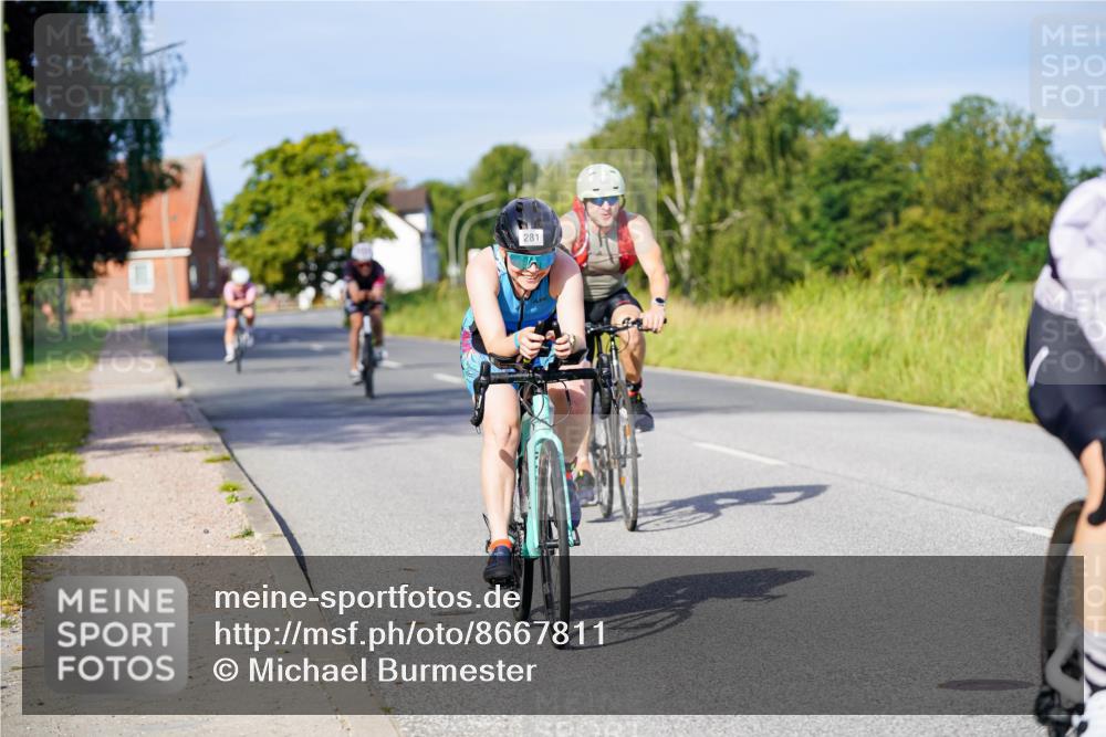 31.08.2025 - Elbe Triathlon Hamburg Michael Burmester http://msf.ph/oto/8667811 31.08.2025 09:44:03 Radfahren 281, 378, 476, 562, 787, 864 meine-sportfotos.de