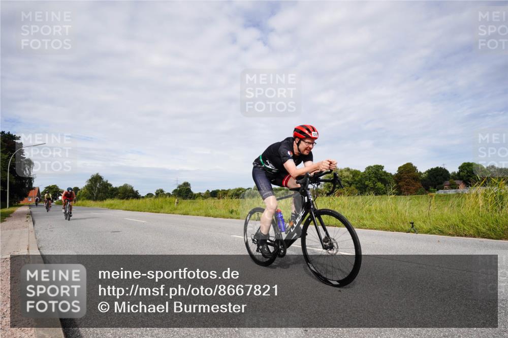 31.08.2025 - Elbe Triathlon Hamburg Michael Burmester http://msf.ph/oto/8667821 31.08.2025 10:57:14 Radfahren 1297, 1323, 1357, 1363, 1457, 1601, 1614 meine-sportfotos.de