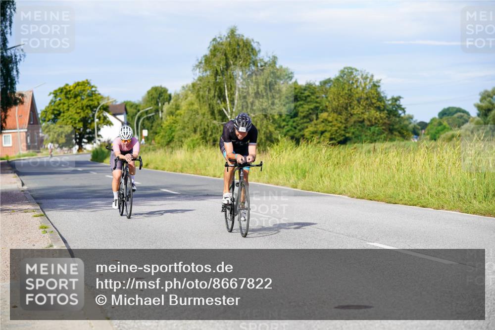 31.08.2025 - Elbe Triathlon Hamburg Michael Burmester http://msf.ph/oto/8667822 31.08.2025 09:44:06 Radfahren 281, 378, 476, 562, 787, 864 meine-sportfotos.de
