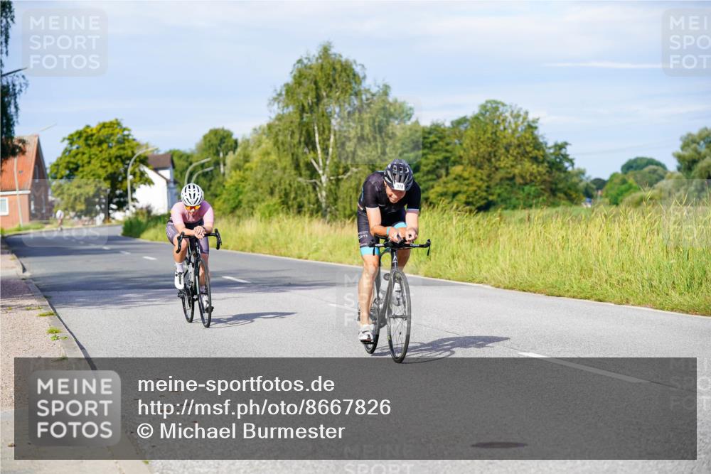 31.08.2025 - Elbe Triathlon Hamburg Michael Burmester http://msf.ph/oto/8667826 31.08.2025 09:44:06 Radfahren 281, 378, 476, 562, 787, 864 meine-sportfotos.de