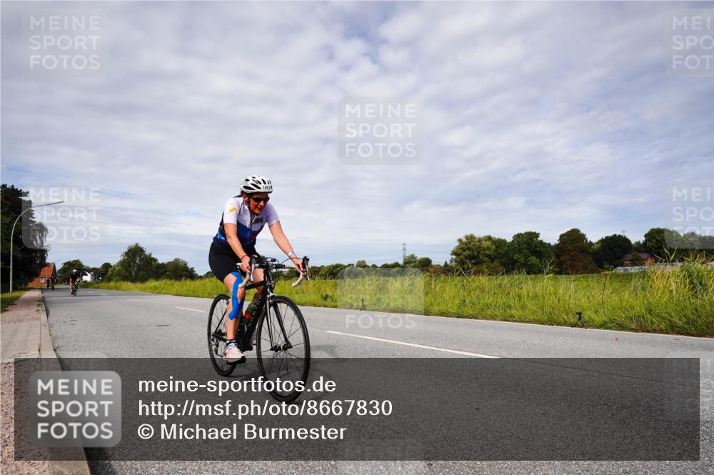 31.08.2025 - Elbe Triathlon Hamburg Michael Burmester http://msf.ph/oto/8667830 31.08.2025 10:57:21 Radfahren 1312, 1321, 1363, 1457 meine-sportfotos.de