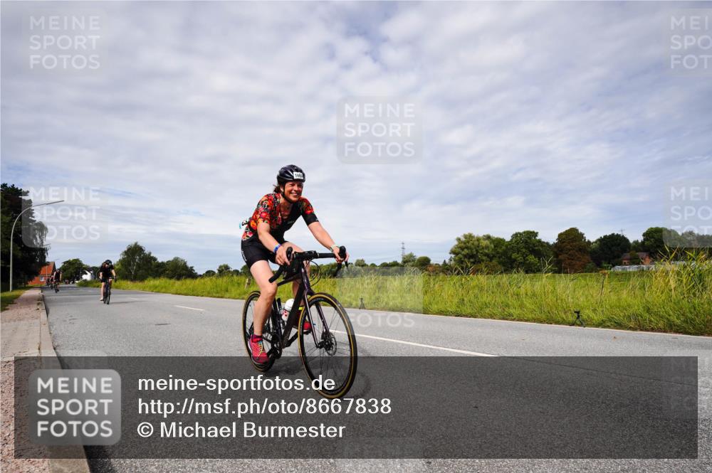 31.08.2025 - Elbe Triathlon Hamburg Michael Burmester http://msf.ph/oto/8667838 31.08.2025 10:57:30 Radfahren 1312, 1345, 1377, 1405, 1463 meine-sportfotos.de