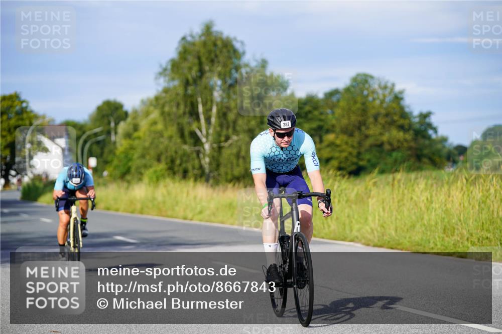 31.08.2025 - Elbe Triathlon Hamburg Michael Burmester http://msf.ph/oto/8667843 31.08.2025 09:44:29 Radfahren 360, 387, 667, 825, 919 meine-sportfotos.de