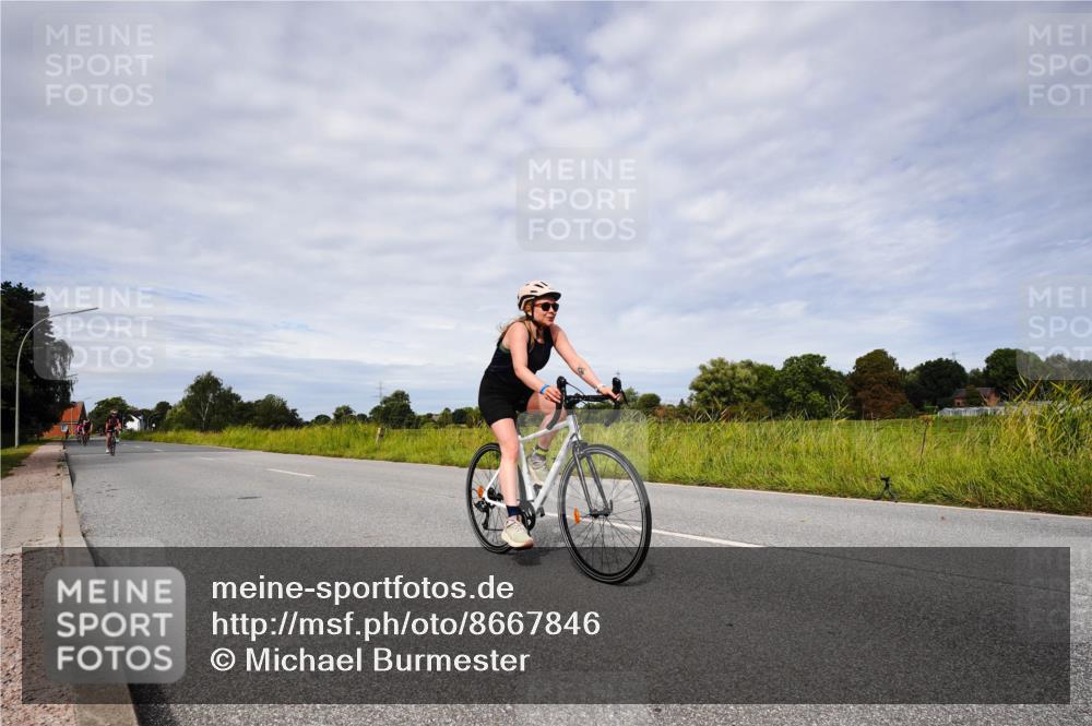 31.08.2025 - Elbe Triathlon Hamburg Michael Burmester http://msf.ph/oto/8667846 31.08.2025 10:57:37 Radfahren 1161, 1345, 1377, 1502 meine-sportfotos.de