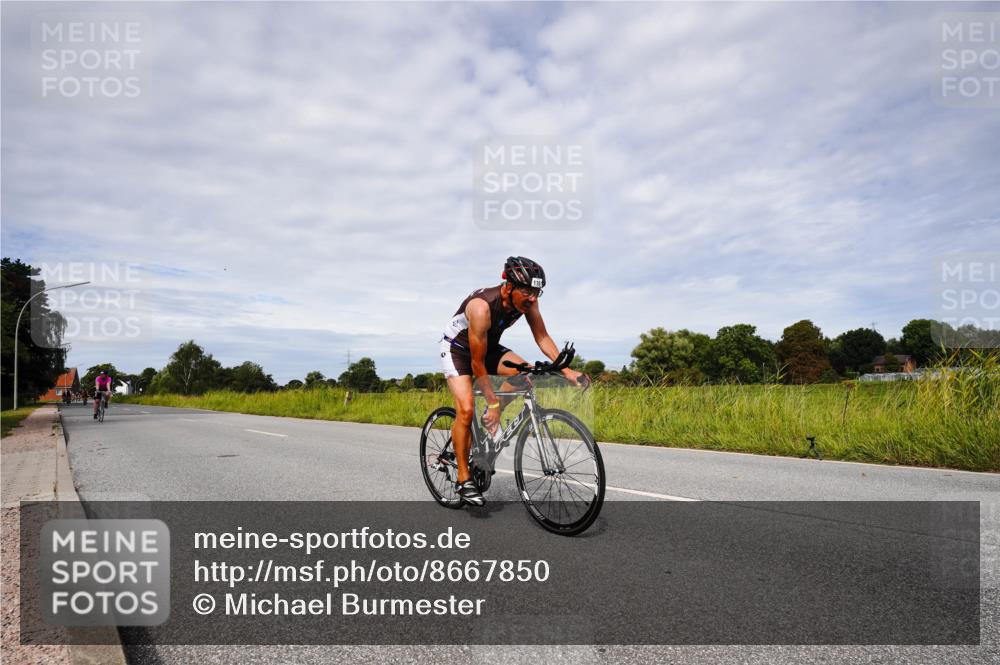 31.08.2025 - Elbe Triathlon Hamburg Michael Burmester http://msf.ph/oto/8667850 31.08.2025 10:57:42 Radfahren 1161, 1399, 1502, 1503 meine-sportfotos.de