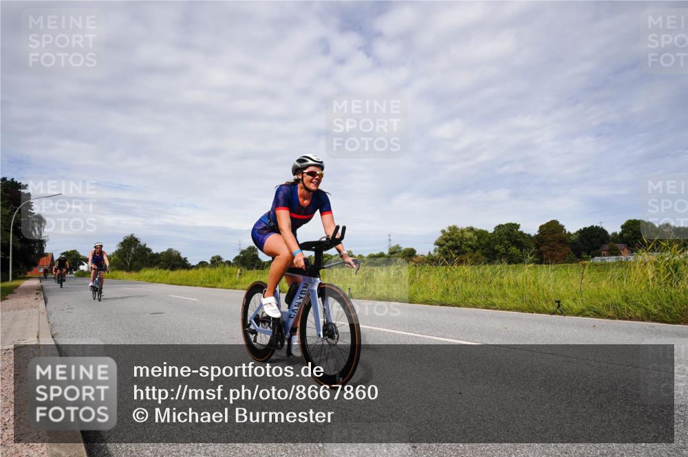 31.08.2025 - Elbe Triathlon Hamburg Michael Burmester http://msf.ph/oto/8667860 31.08.2025 10:57:55 Radfahren 1329, 1401, 1420, 1438, 1441, 1447, 1493 meine-sportfotos.de