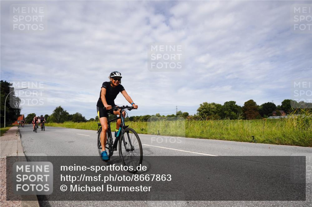 31.08.2025 - Elbe Triathlon Hamburg Michael Burmester http://msf.ph/oto/8667863 31.08.2025 10:57:58 Radfahren 1329, 1351, 1356, 1401, 1420, 1441, 1447, 1493, 1495 meine-sportfotos.de