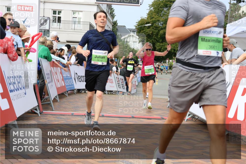 31.08.2025 - 21. Blankeneser Heldenlauf Strokosch-Dieckow http://msf.ph/oto/8667874 31.08.2025 11:14:58 Ziel 3479, 3535, 3534, 3586, 3661, 3610, 3336, 3270 meine-sportfotos.de