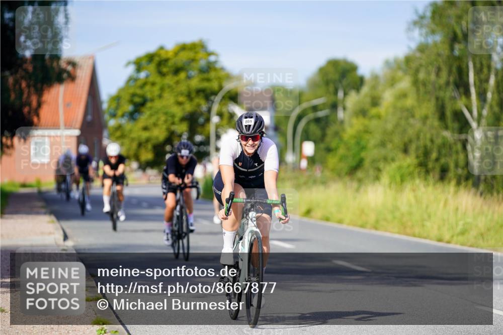 31.08.2025 - Elbe Triathlon Hamburg Michael Burmester http://msf.ph/oto/8667877 31.08.2025 09:44:46 Radfahren 259, 298, 669, 737, 823, 869, 881 meine-sportfotos.de