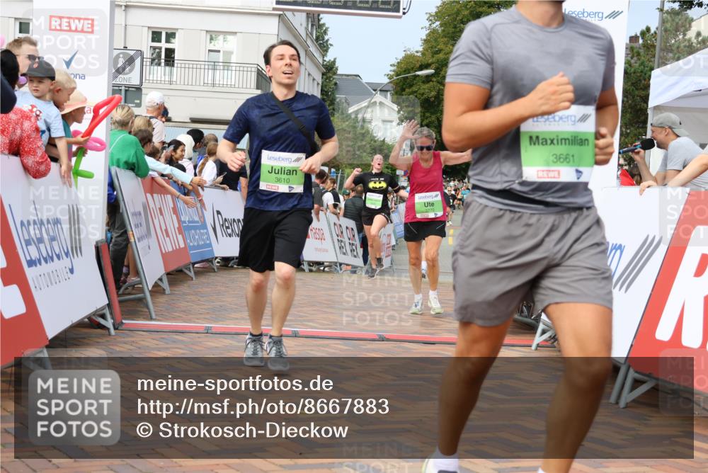 31.08.2025 - 21. Blankeneser Heldenlauf Strokosch-Dieckow http://msf.ph/oto/8667883 31.08.2025 11:14:58 Ziel 3479, 3535, 3534, 3586, 3661, 3610, 3336, 3270 meine-sportfotos.de