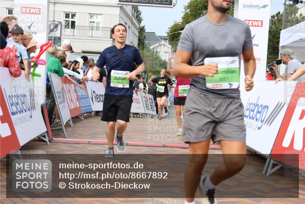 31.08.2025 - 21. Blankeneser Heldenlauf Strokosch-Dieckow http://msf.ph/oto/8667892 31.08.2025 11:14:58 Ziel 3479, 3535, 3534, 3586, 3661, 3610, 3336, 3270 meine-sportfotos.de