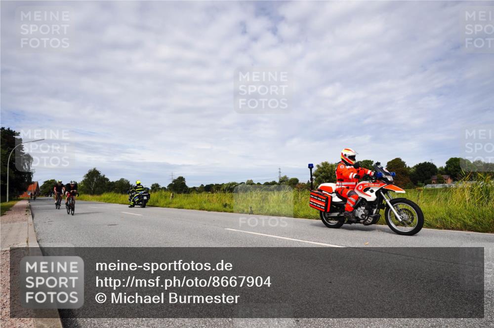 31.08.2025 - Elbe Triathlon Hamburg Michael Burmester http://msf.ph/oto/8667904 31.08.2025 10:58:53 Radfahren 1280, 1327, 1387, 1394, 1415, 1575 meine-sportfotos.de
