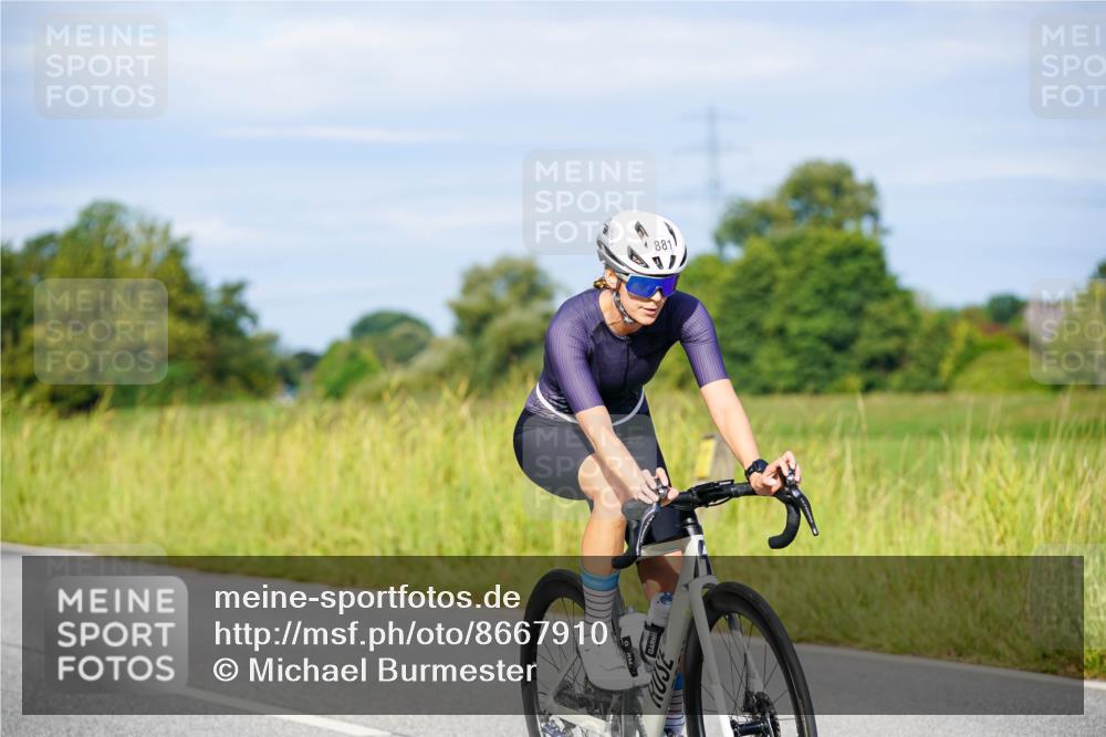 31.08.2025 - Elbe Triathlon Hamburg Michael Burmester http://msf.ph/oto/8667910 31.08.2025 09:44:52 Radfahren 259, 298, 357, 527, 613, 617, 669, 737, 773, 823, 881 meine-sportfotos.de