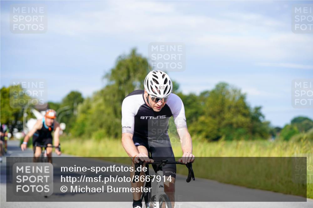 31.08.2025 - Elbe Triathlon Hamburg Michael Burmester http://msf.ph/oto/8667914 31.08.2025 09:44:55 Radfahren 292, 357, 527, 613, 617, 773, 881 meine-sportfotos.de
