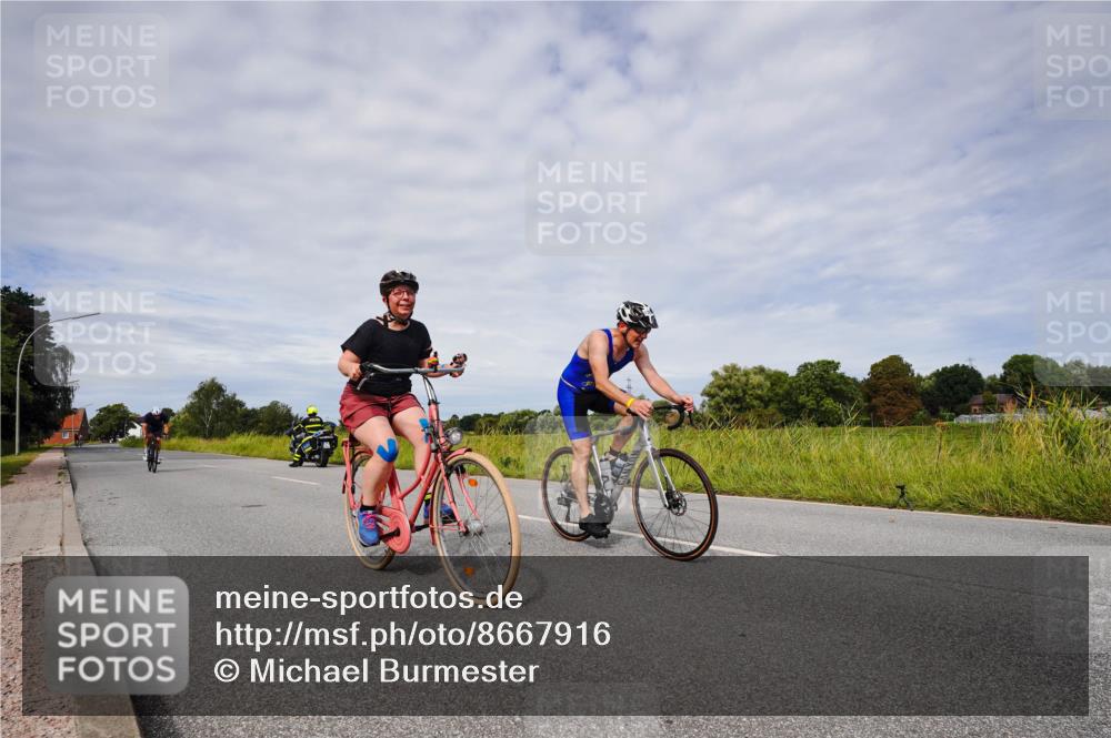 31.08.2025 - Elbe Triathlon Hamburg Michael Burmester http://msf.ph/oto/8667916 31.08.2025 10:59:09 Radfahren 1261, 1303, 1349, 1369 meine-sportfotos.de