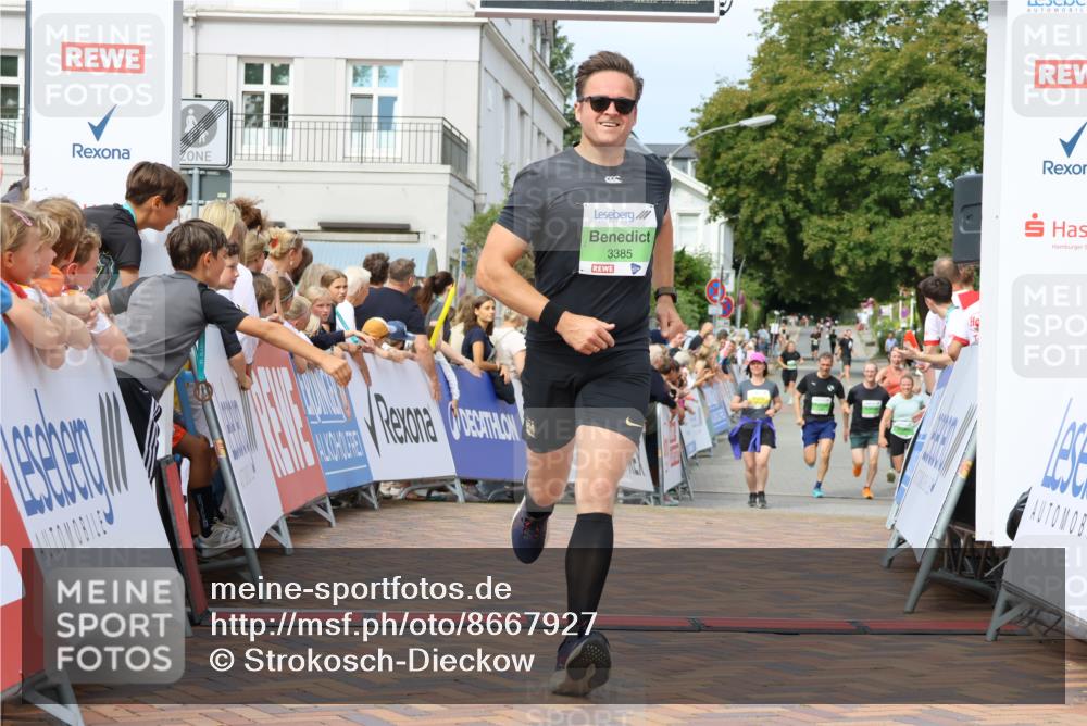 31.08.2025 - 21. Blankeneser Heldenlauf Strokosch-Dieckow http://msf.ph/oto/8667927 31.08.2025 10:56:59 Ziel 3419, 3385, 3117, 3157 meine-sportfotos.de