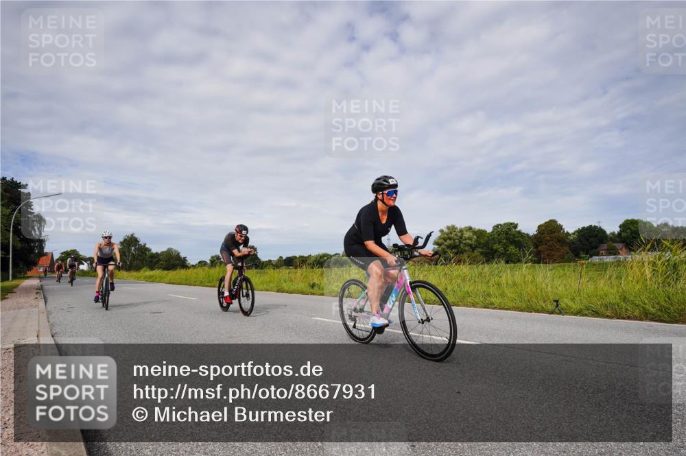 31.08.2025 - Elbe Triathlon Hamburg Michael Burmester http://msf.ph/oto/8667931 31.08.2025 10:59:45 Radfahren 1281, 1310, 1318, 1319, 1344, 1362, 1417, 1423 meine-sportfotos.de