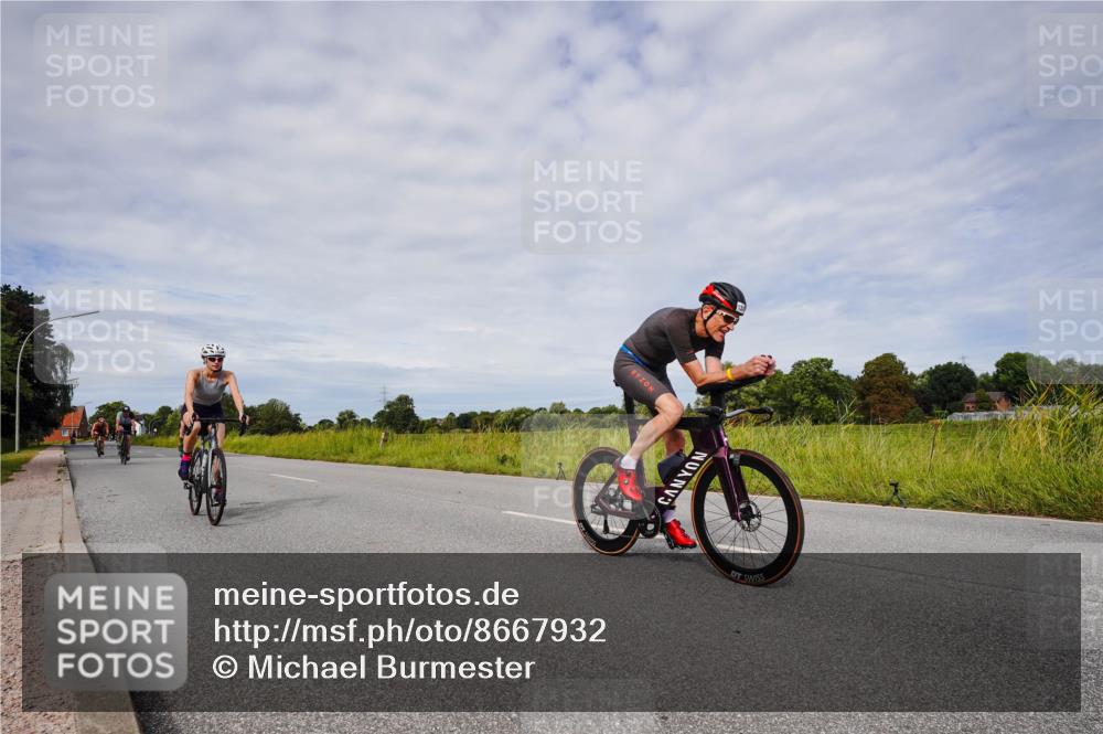 31.08.2025 - Elbe Triathlon Hamburg Michael Burmester http://msf.ph/oto/8667932 31.08.2025 10:59:45 Radfahren 1281, 1310, 1318, 1319, 1344, 1362, 1417, 1423 meine-sportfotos.de