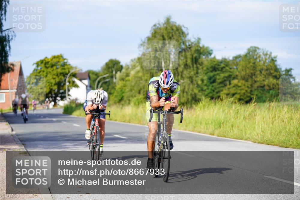 31.08.2025 - Elbe Triathlon Hamburg Michael Burmester http://msf.ph/oto/8667933 31.08.2025 09:44:59 Radfahren 292, 357, 469, 527, 613, 773, 896 meine-sportfotos.de