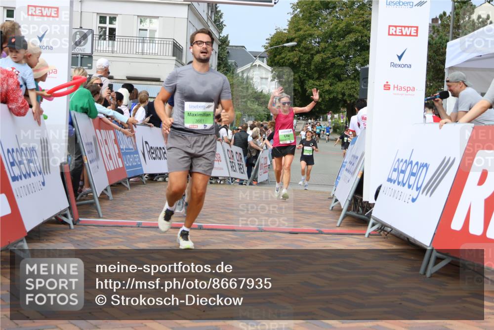 31.08.2025 - 21. Blankeneser Heldenlauf Strokosch-Dieckow http://msf.ph/oto/8667935 31.08.2025 11:14:57 Ziel 3479, 3535, 3534, 3586, 3661, 3610, 3336, 3270 meine-sportfotos.de