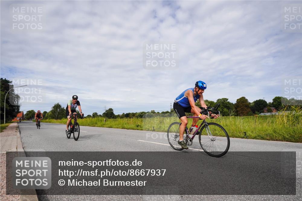 31.08.2025 - Elbe Triathlon Hamburg Michael Burmester http://msf.ph/oto/8667937 31.08.2025 10:59:47 Radfahren 1310, 1318, 1319, 1344, 1362, 1417 meine-sportfotos.de