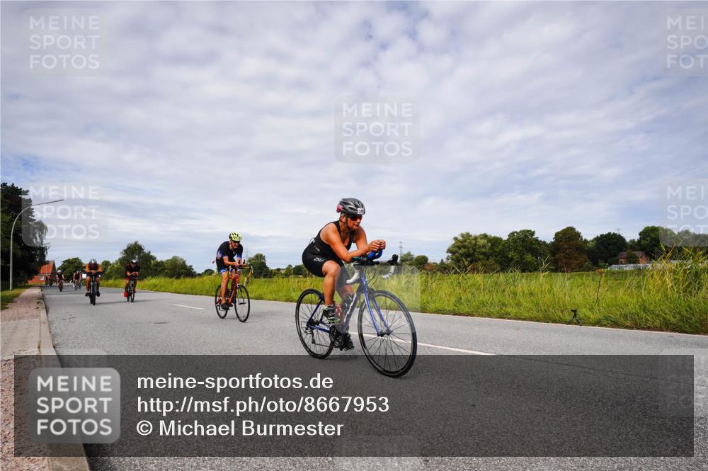 31.08.2025 - Elbe Triathlon Hamburg Michael Burmester http://msf.ph/oto/8667953 31.08.2025 11:00:06 Radfahren 1256, 1273, 1292, 1313, 1348, 1490, 1588 meine-sportfotos.de