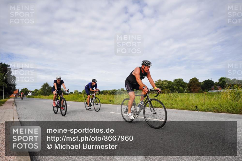 31.08.2025 - Elbe Triathlon Hamburg Michael Burmester http://msf.ph/oto/8667960 31.08.2025 11:00:11 Radfahren 1256, 1283, 1292, 1348, 1402, 1594 meine-sportfotos.de
