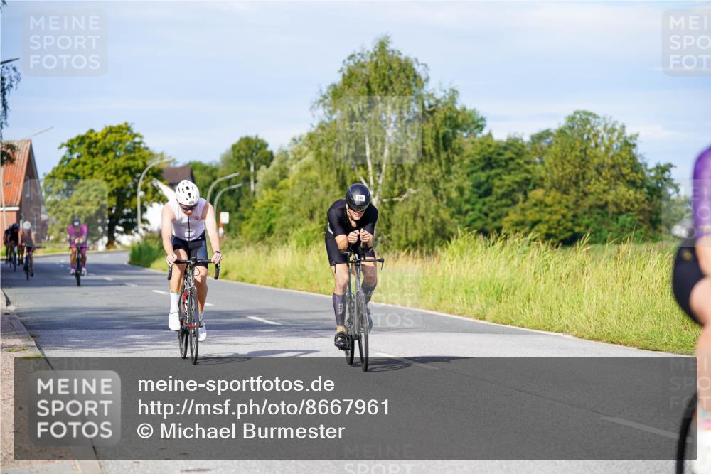31.08.2025 - Elbe Triathlon Hamburg Michael Burmester http://msf.ph/oto/8667961 31.08.2025 09:45:06 Radfahren 409, 469, 646, 720, 896, 911 meine-sportfotos.de