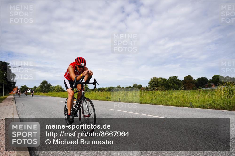 31.08.2025 - Elbe Triathlon Hamburg Michael Burmester http://msf.ph/oto/8667964 31.08.2025 11:00:14 Radfahren 1283, 1292, 1322, 1347, 1348, 1402, 1594 meine-sportfotos.de